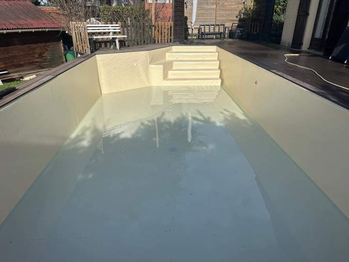 543ba577 a03a 466b 9702 e90b0fa83f68