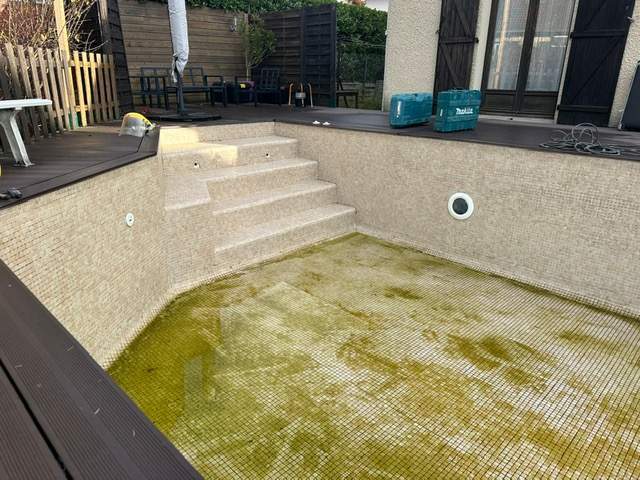 a8d3e751 d086 4f00 8672 22d0831e09c8